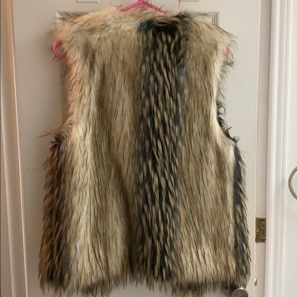 Forever 21 Faux Fur Vest Size Small - Picture 2 of 3